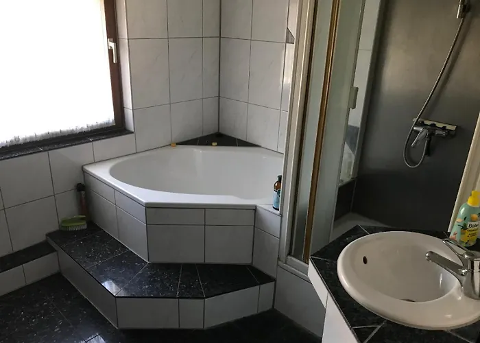 Gaestezimmer Im Haus Anna 홈스테이 벤스하임